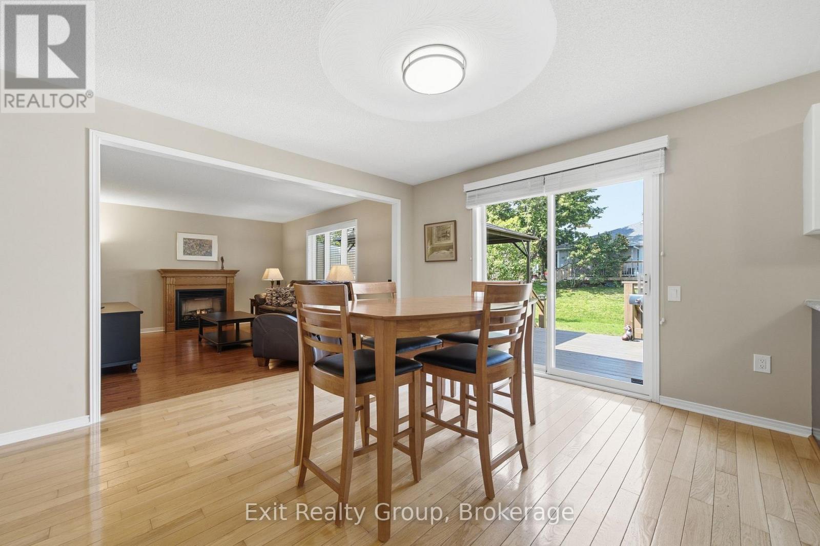 45 HERITAGE DRIVE - 10