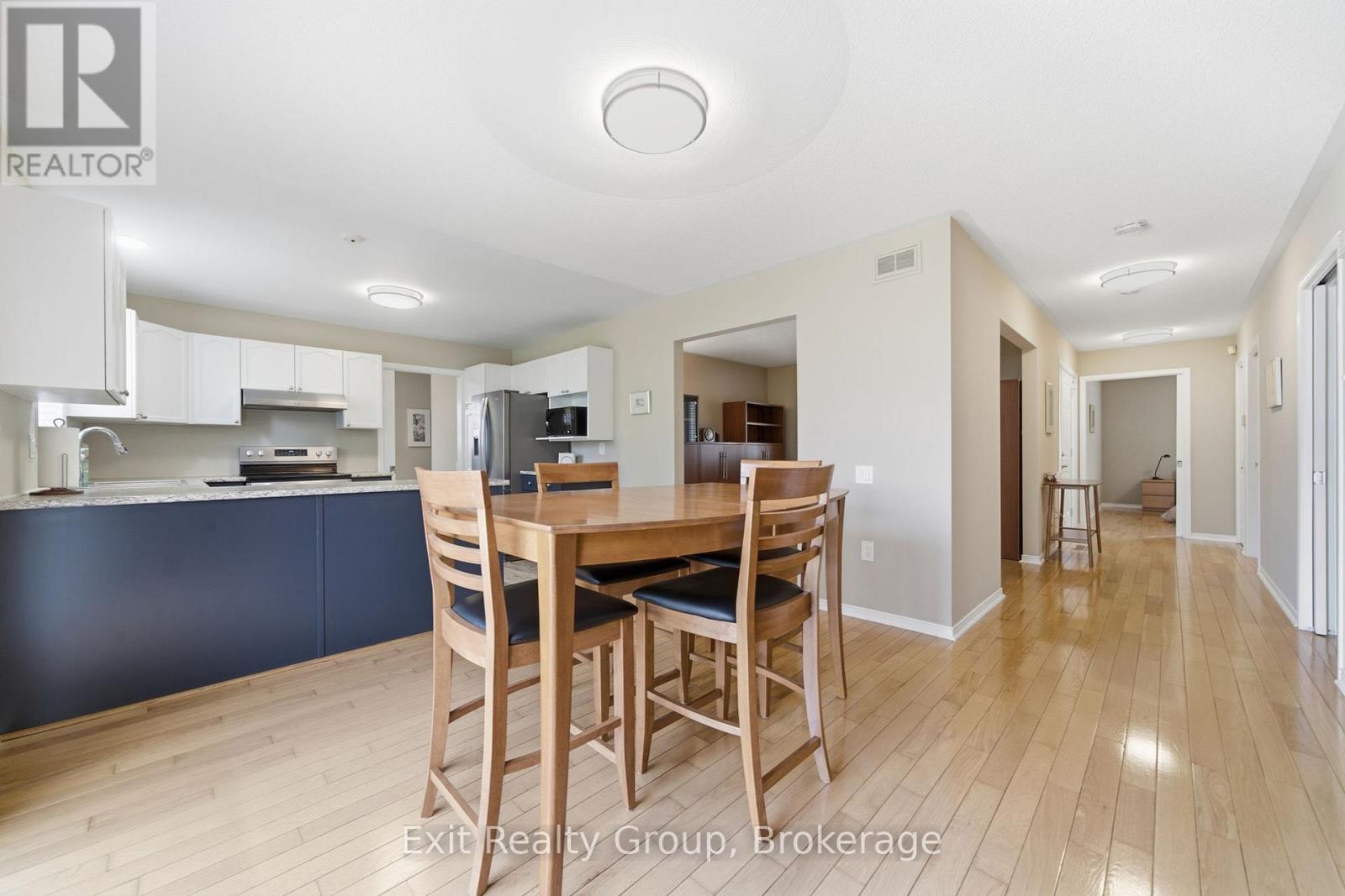 45 HERITAGE DRIVE - 12