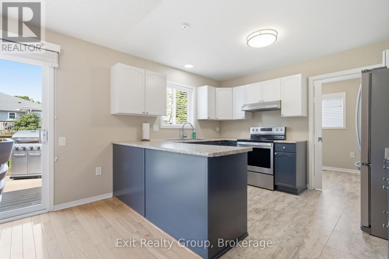 45 HERITAGE DRIVE - 13