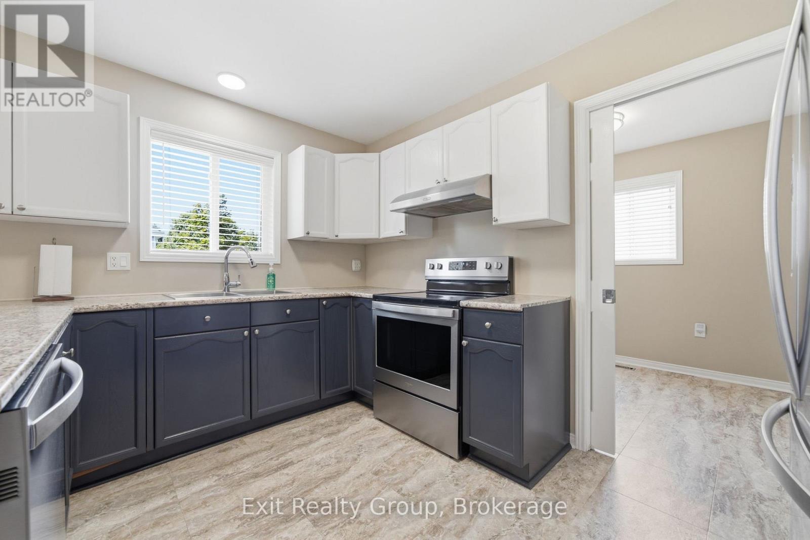 45 HERITAGE DRIVE - 14