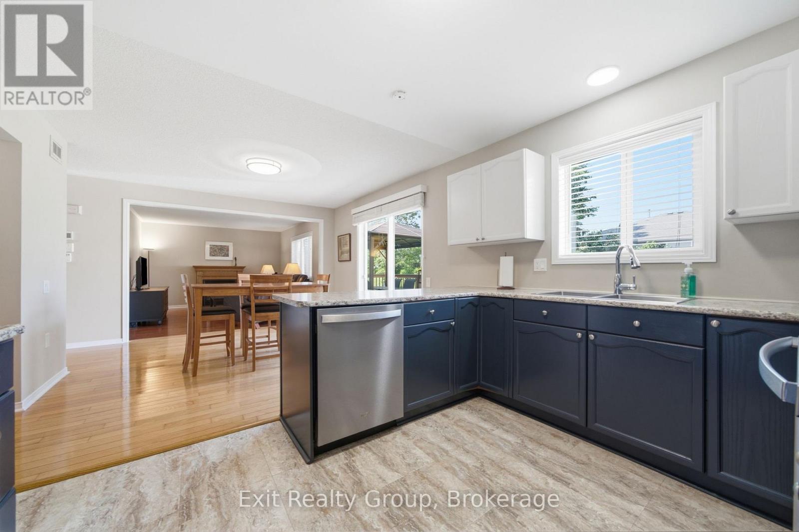 45 HERITAGE DRIVE - 17