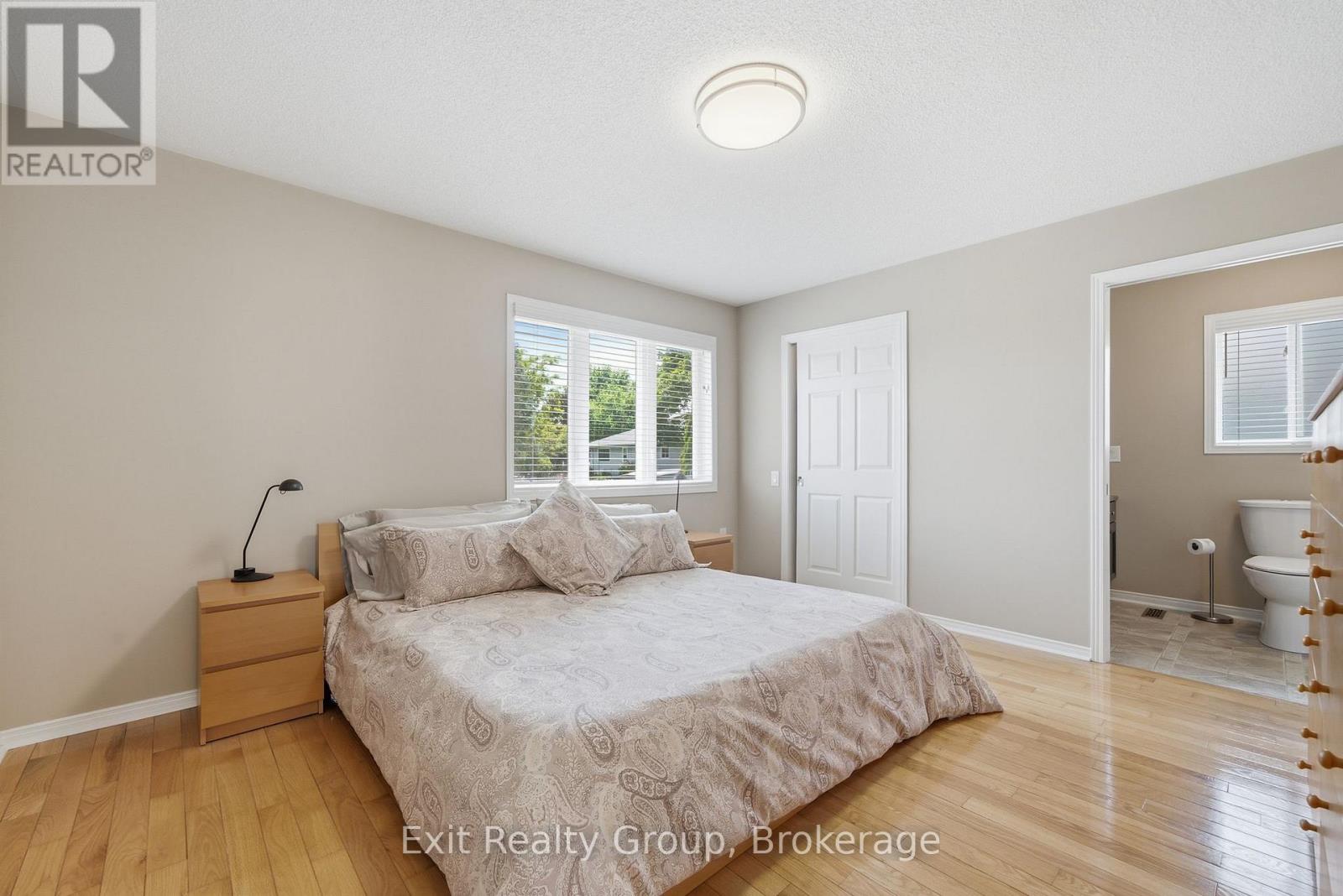 45 HERITAGE DRIVE - 26