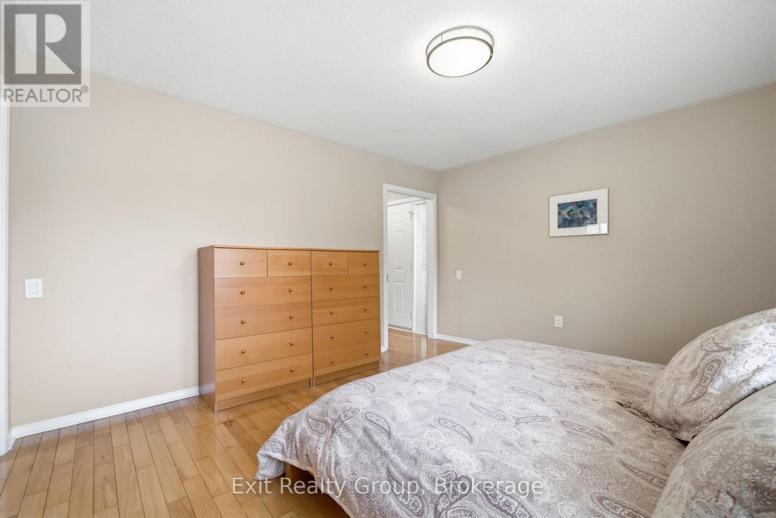 45 HERITAGE DRIVE - 27