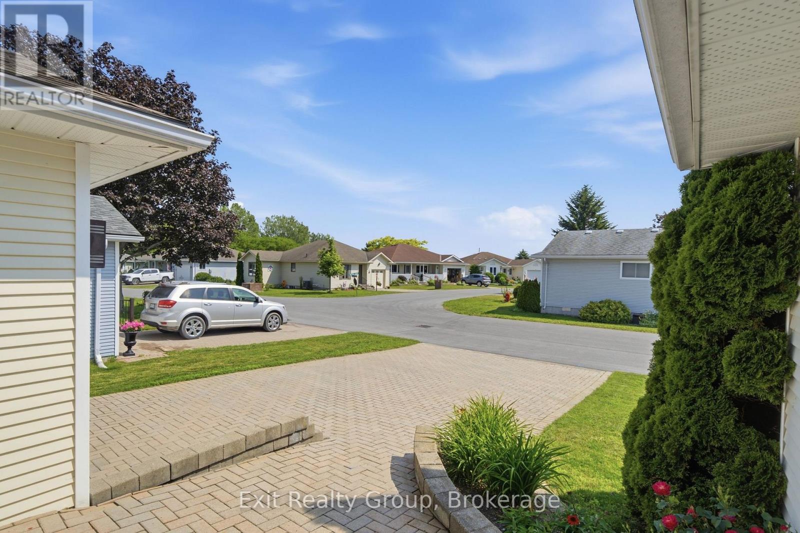 45 HERITAGE DRIVE - 6