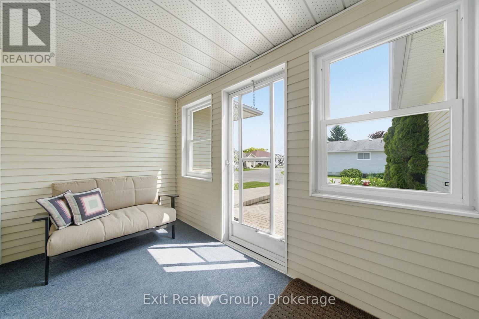 45 HERITAGE DRIVE - 8