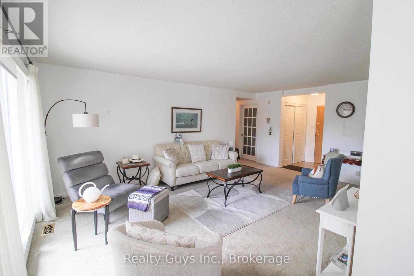 #226 B 1099 CLONSILLA AVENUE - 18