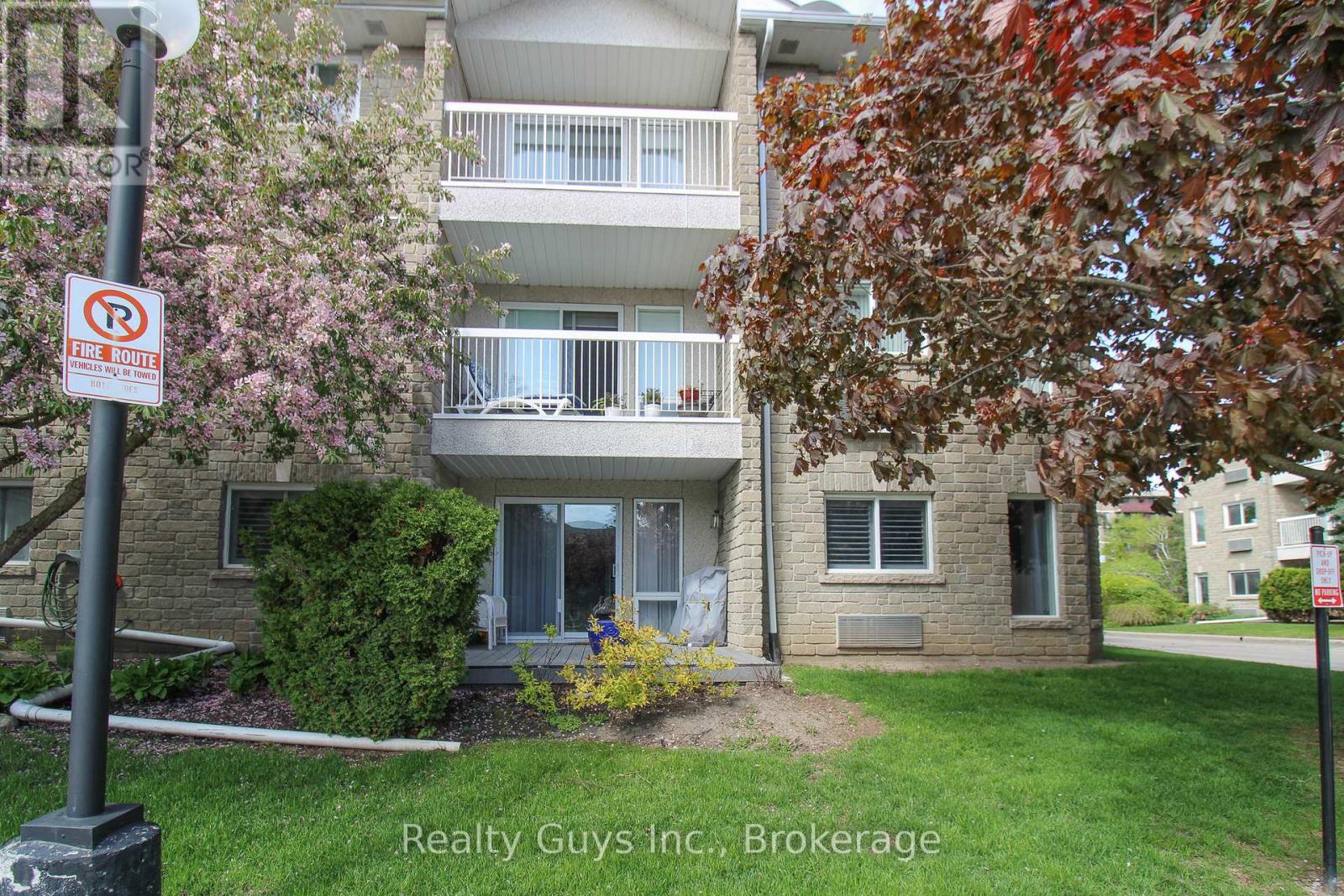 #226 B 1099 CLONSILLA AVENUE - 2