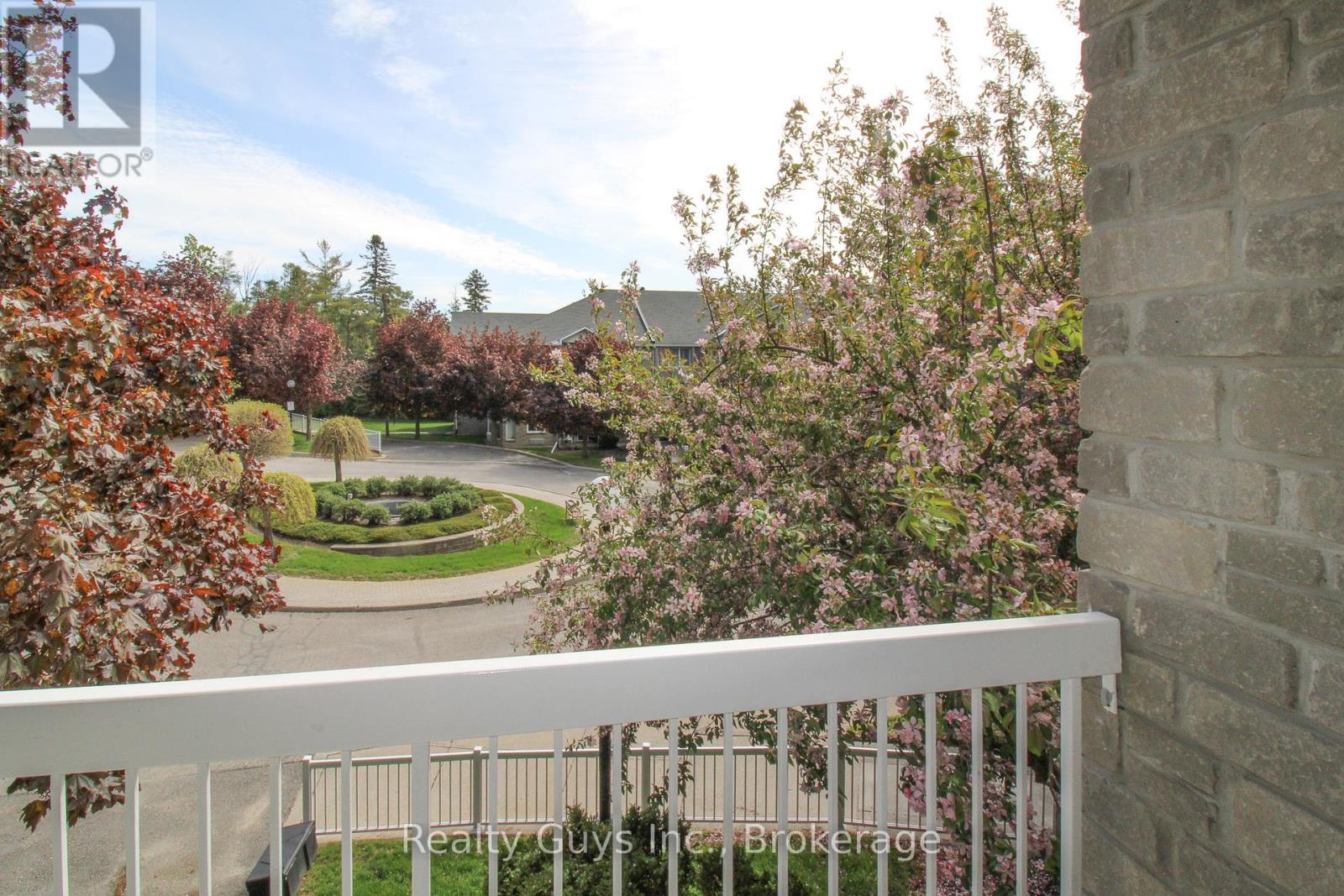 #226 B 1099 CLONSILLA AVENUE - 20