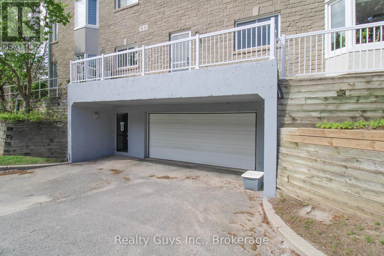 #226 B 1099 CLONSILLA AVENUE - 5