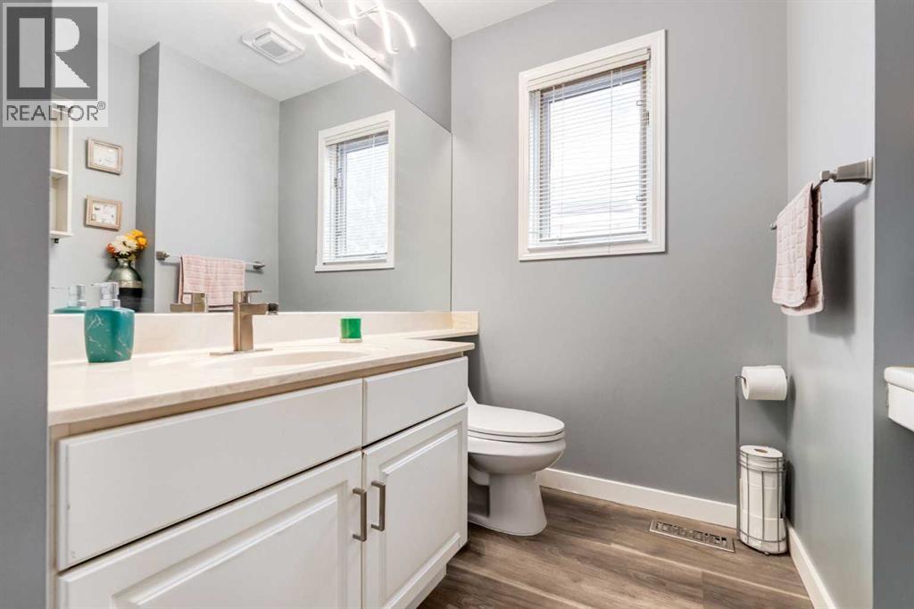 109 Shawbrooke Close SW - 12