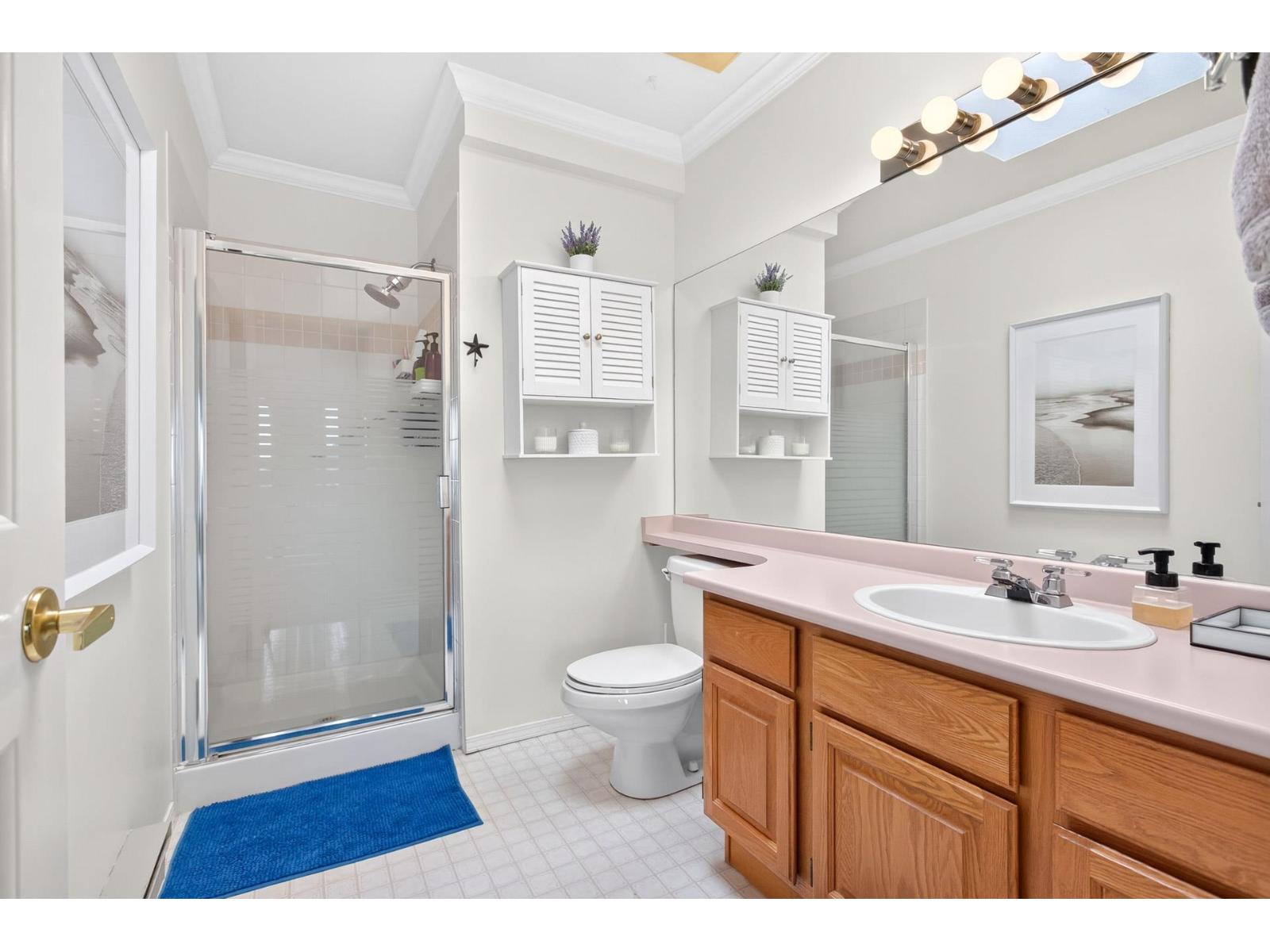 303 1500 MERKLIN STREET, White Rock