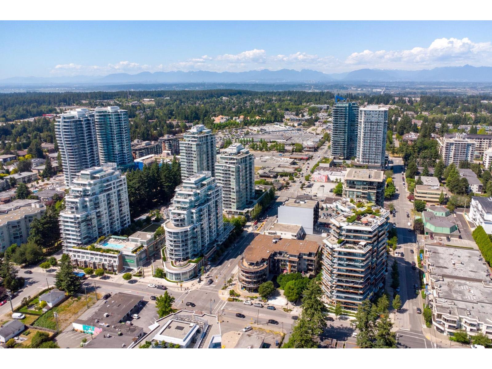 303 1500 MERKLIN STREET, White Rock