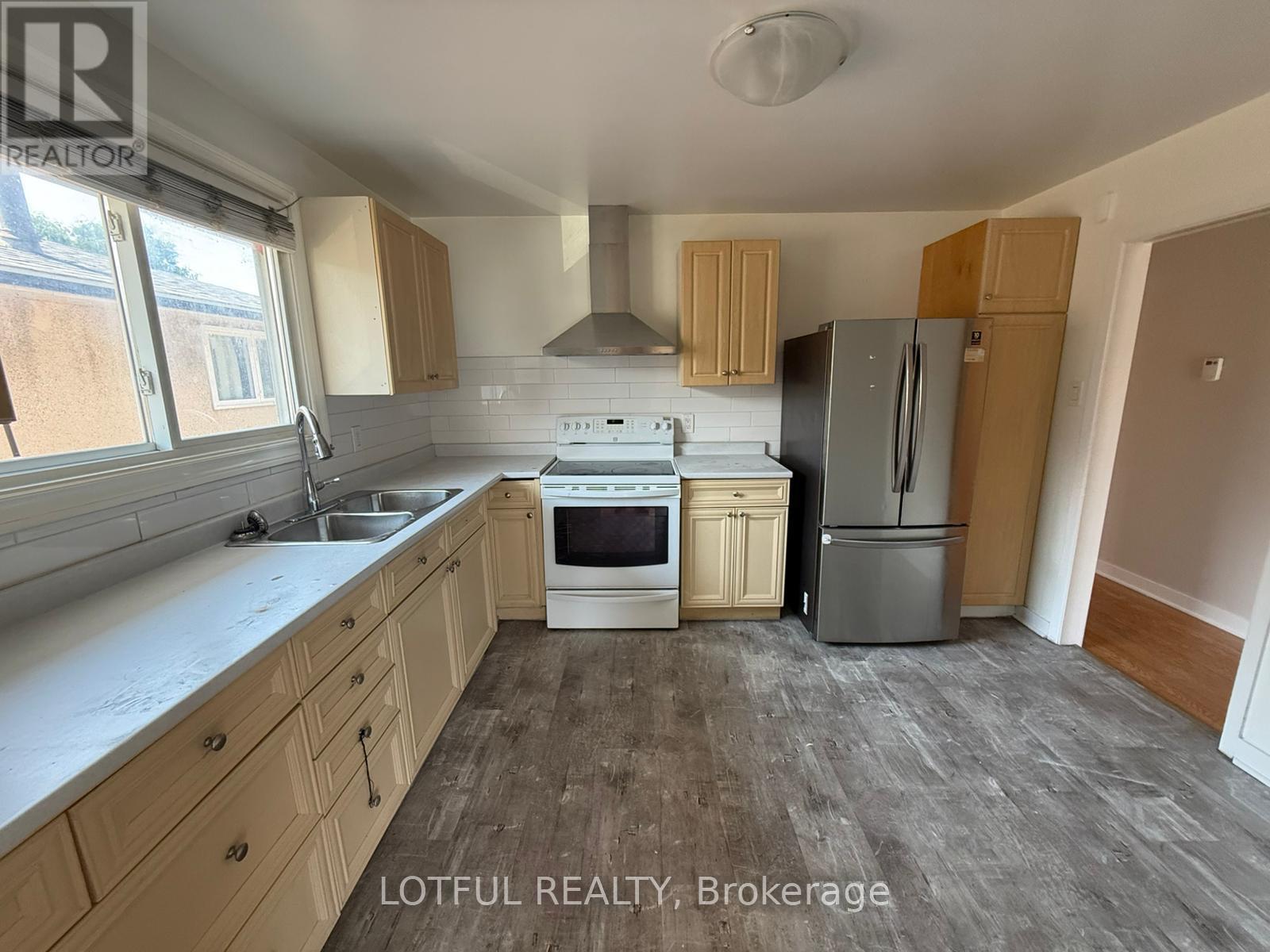3 Bed, 1 Bath Multi-Family for Rent in Ottawa – A – 2647 PRISCILLA STREET, Ottawa – MLS# X13528980 - Image 7