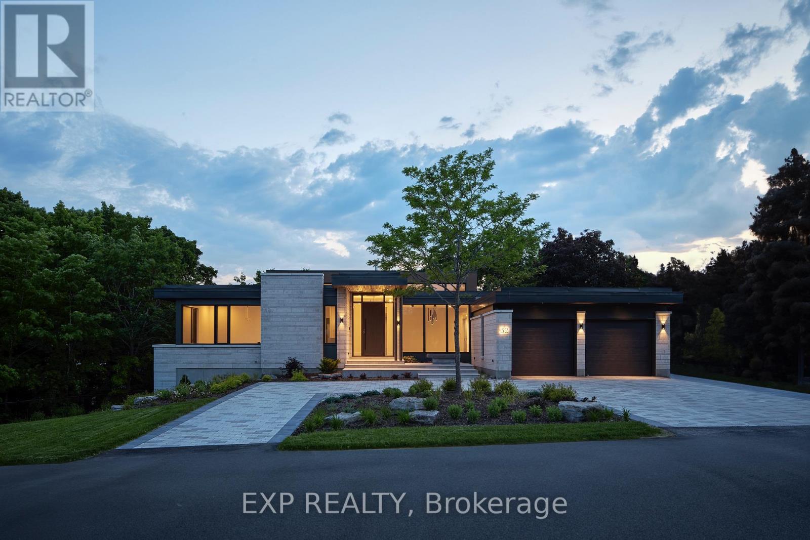 32 CLOVELLY ROAD - 1
