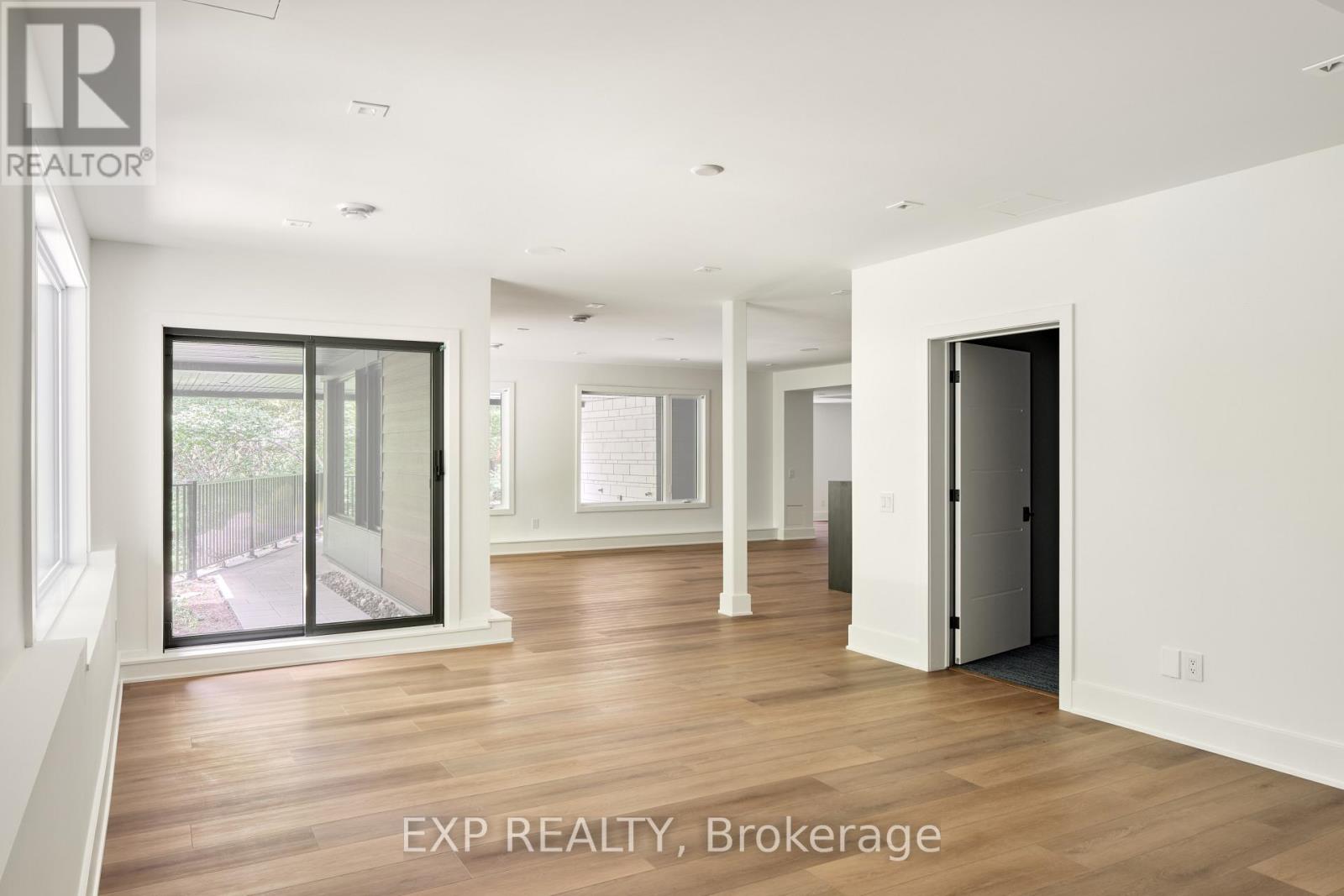 32 CLOVELLY ROAD - 14