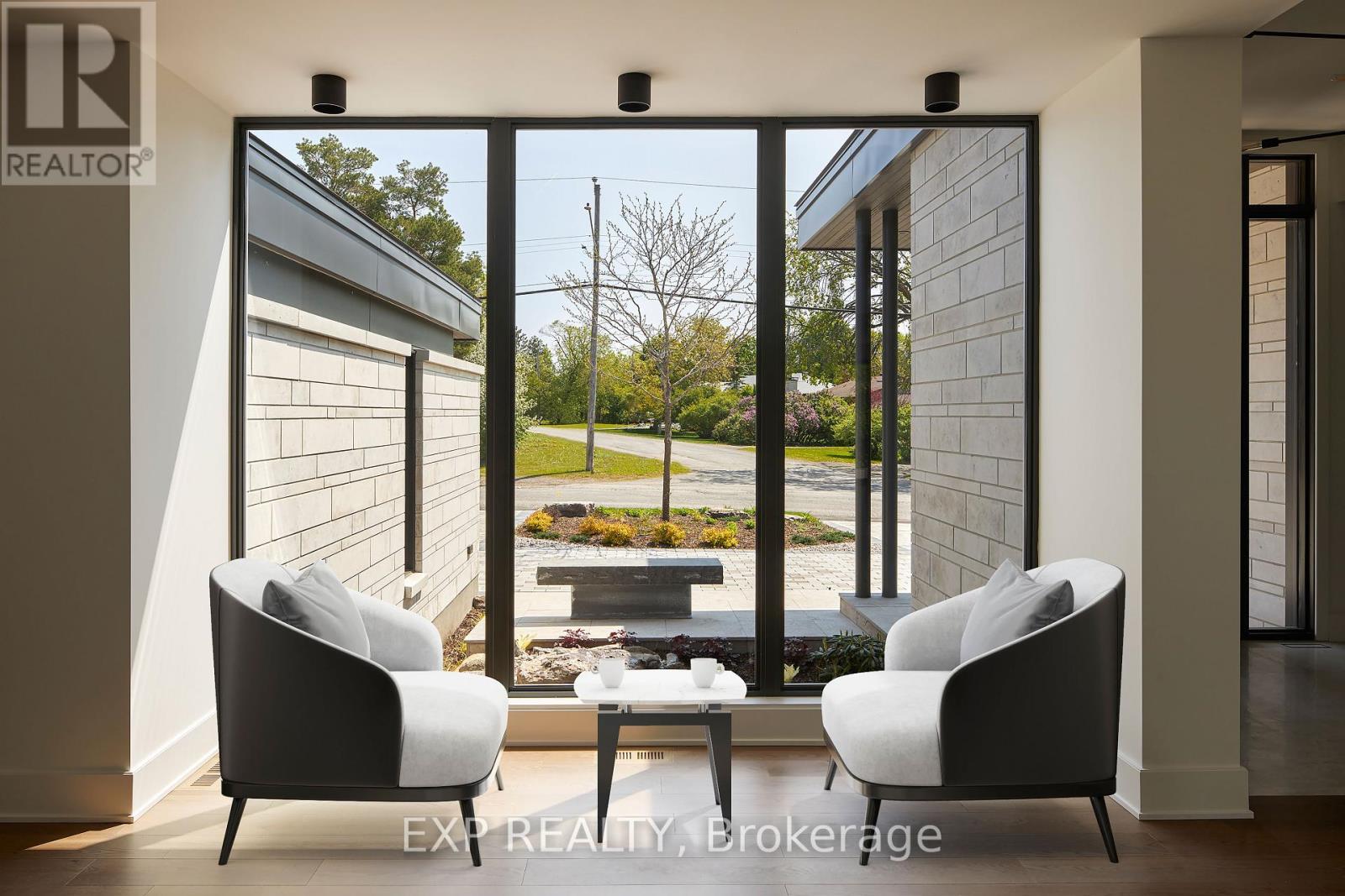 32 CLOVELLY ROAD - 6