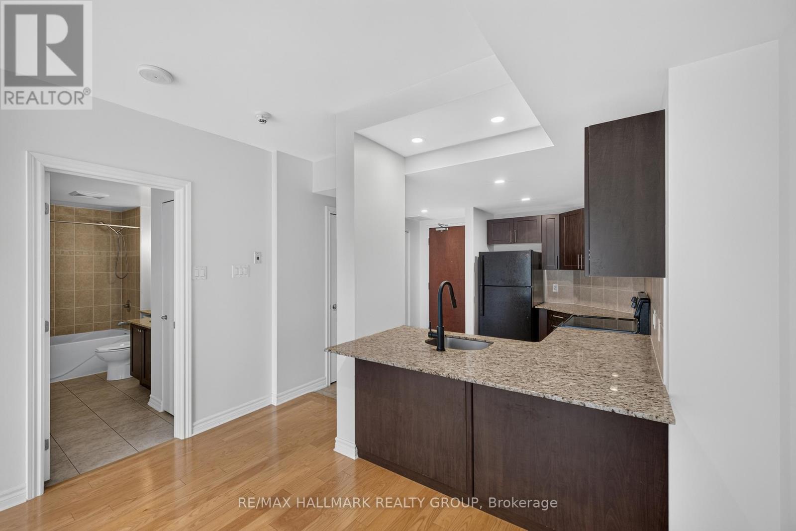 #1509 234 RIDEAU STREET - 19