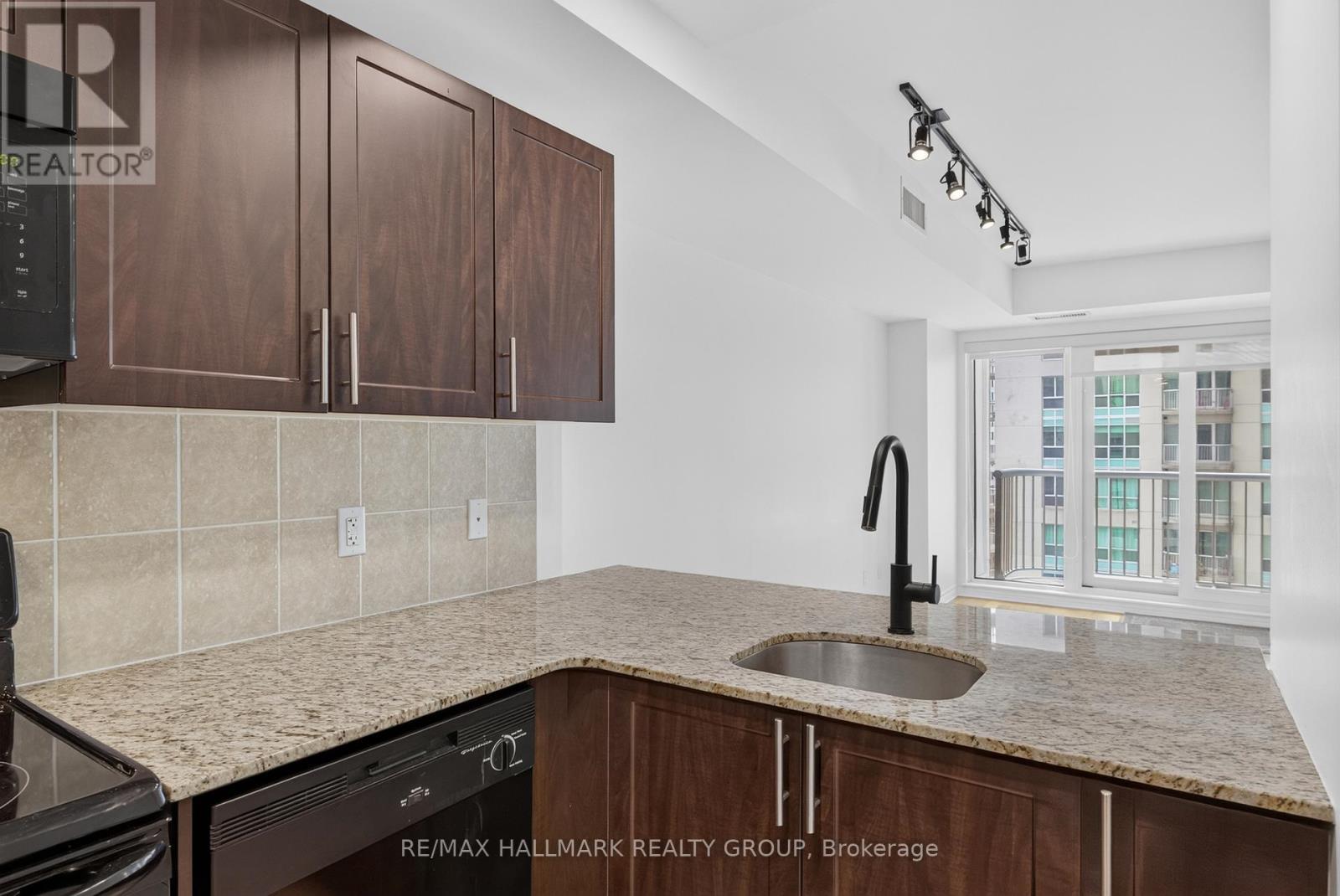 #1509 234 RIDEAU STREET - 20
