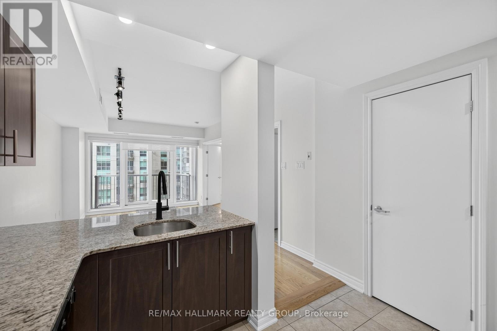 #1509 234 RIDEAU STREET - 23