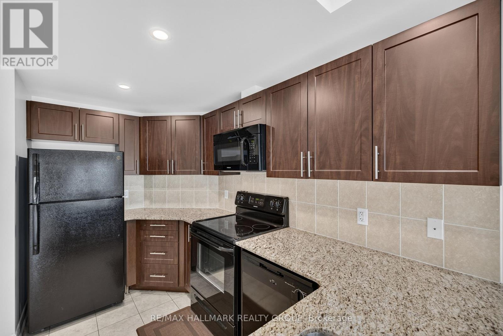 #1509 234 RIDEAU STREET - 25