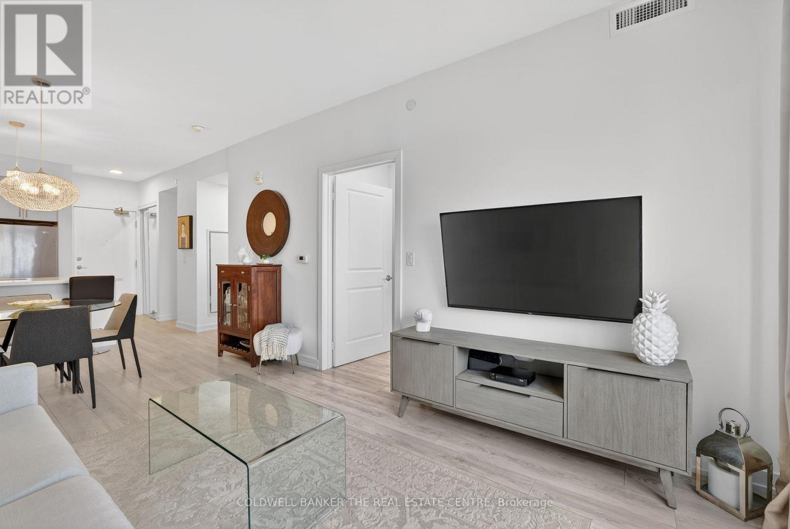 #246 555 WILLIAM GRAHAM DRIVE - 18