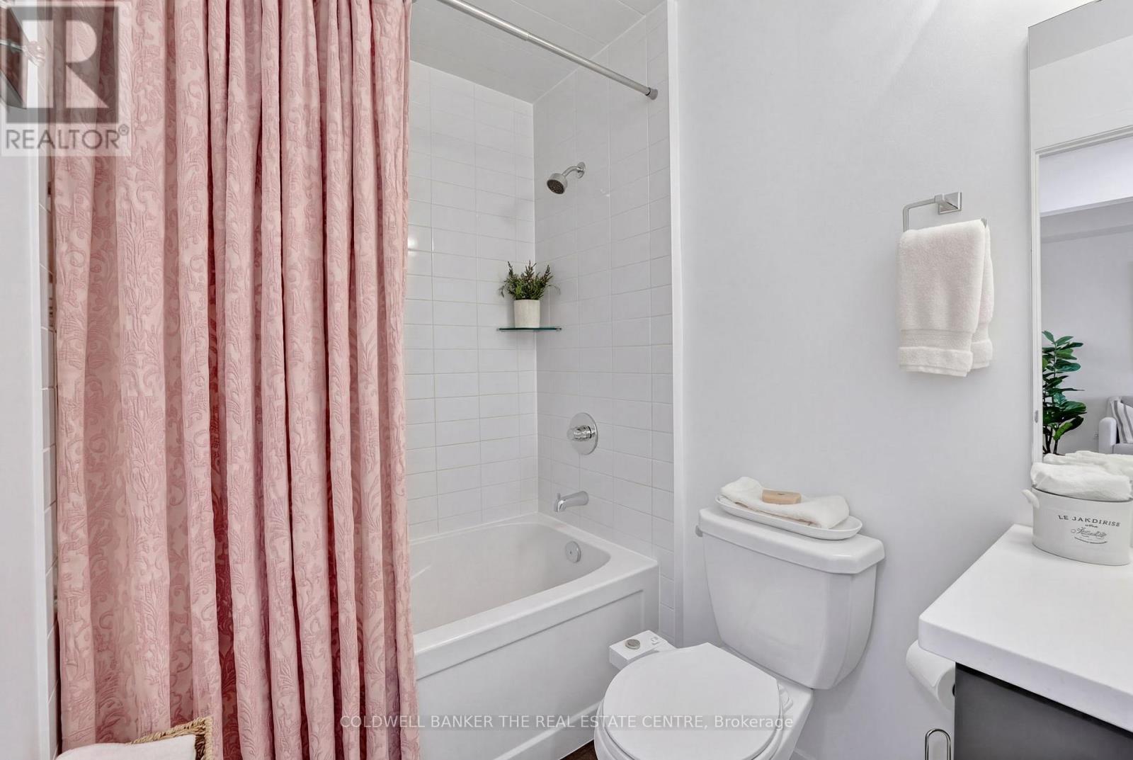 #246 555 WILLIAM GRAHAM DRIVE - 21