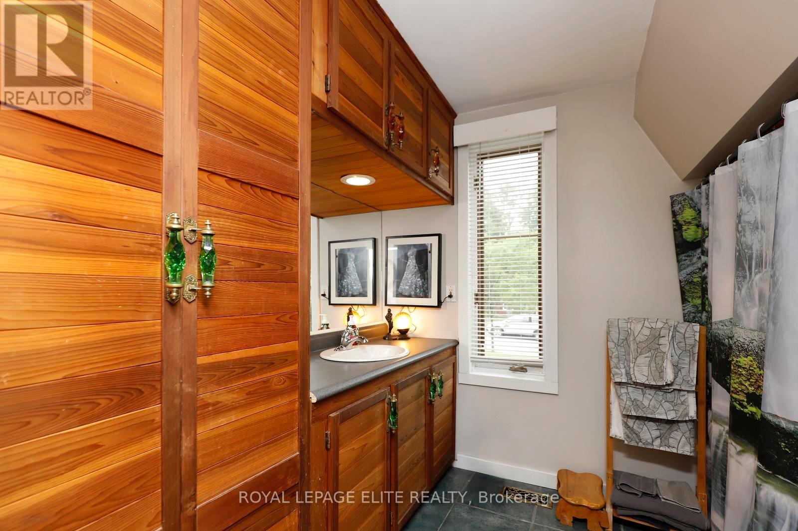 174 OWEN STREET - 28