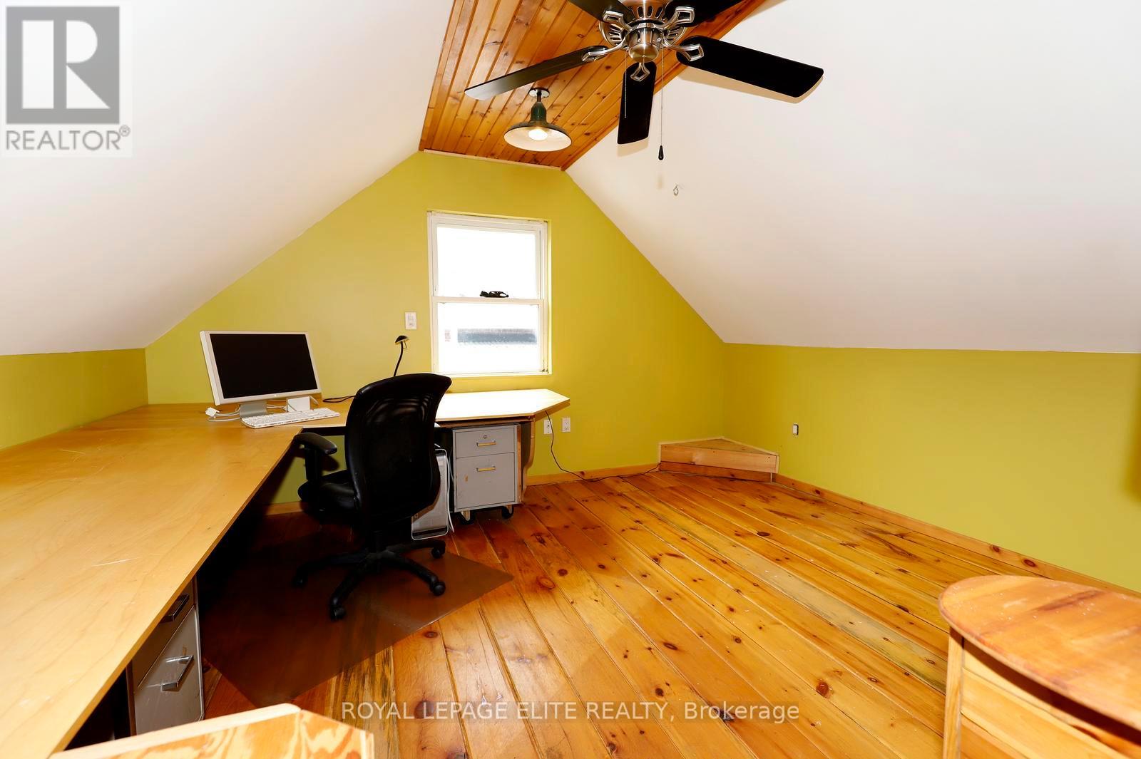 174 OWEN STREET - 43