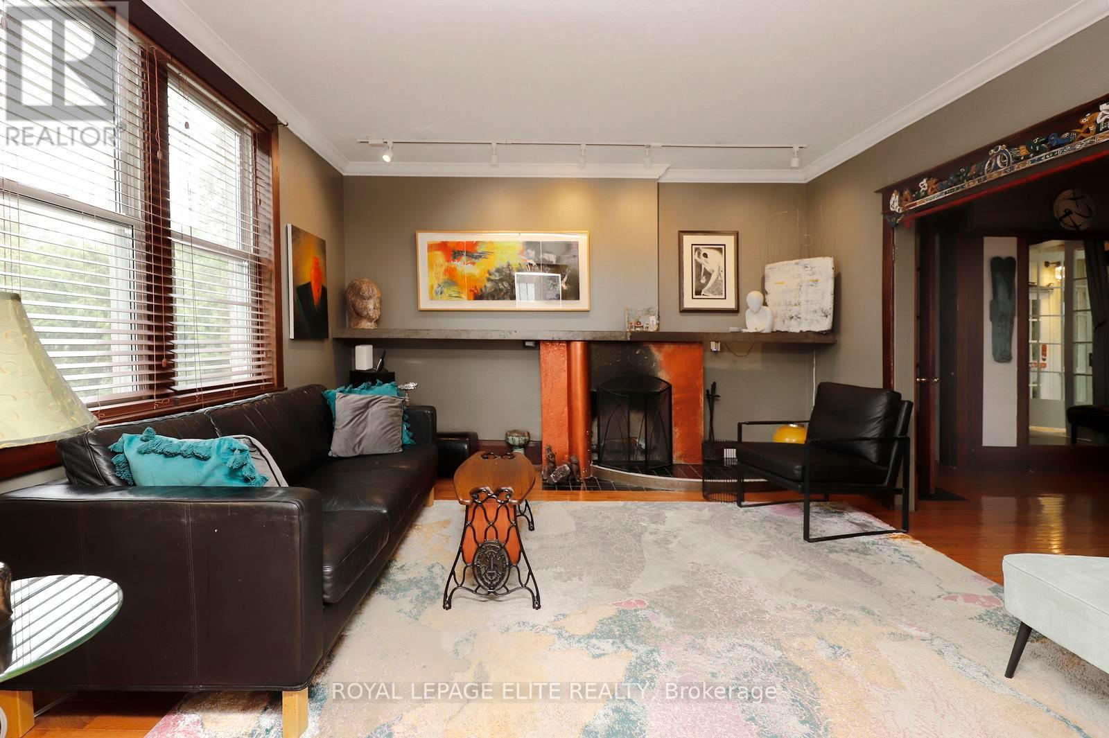 174 OWEN STREET - 5