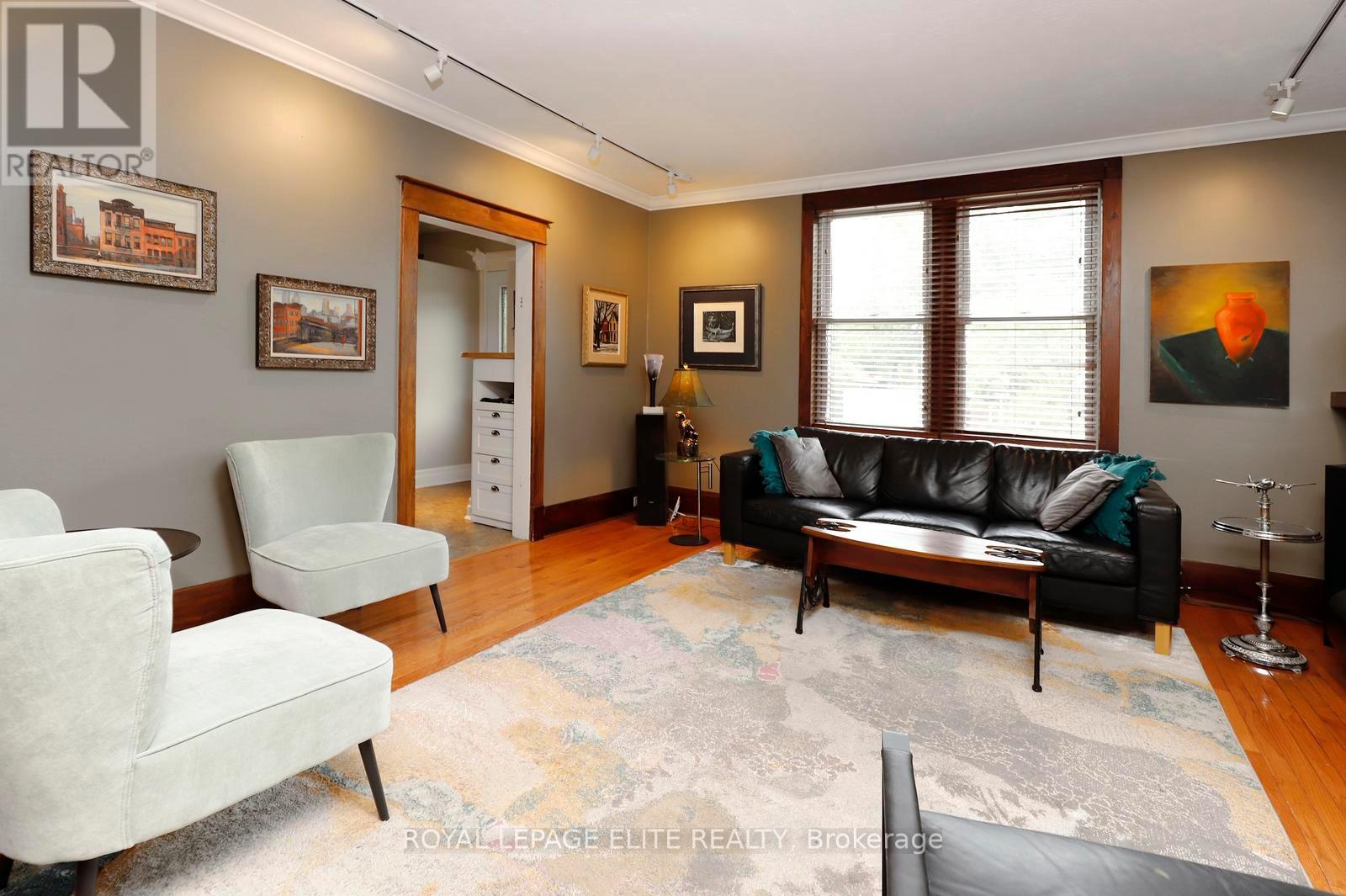 174 OWEN STREET - 6
