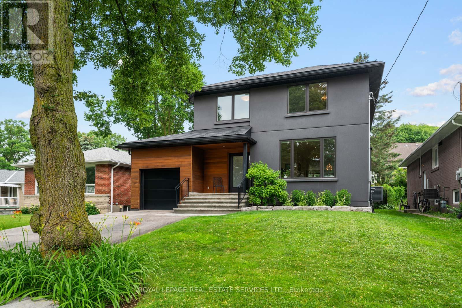 Listing photo of 8 FIRWOOD CRESCENT