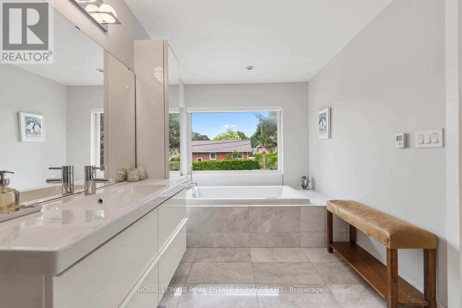 8 FIRWOOD CRESCENT - Image 26