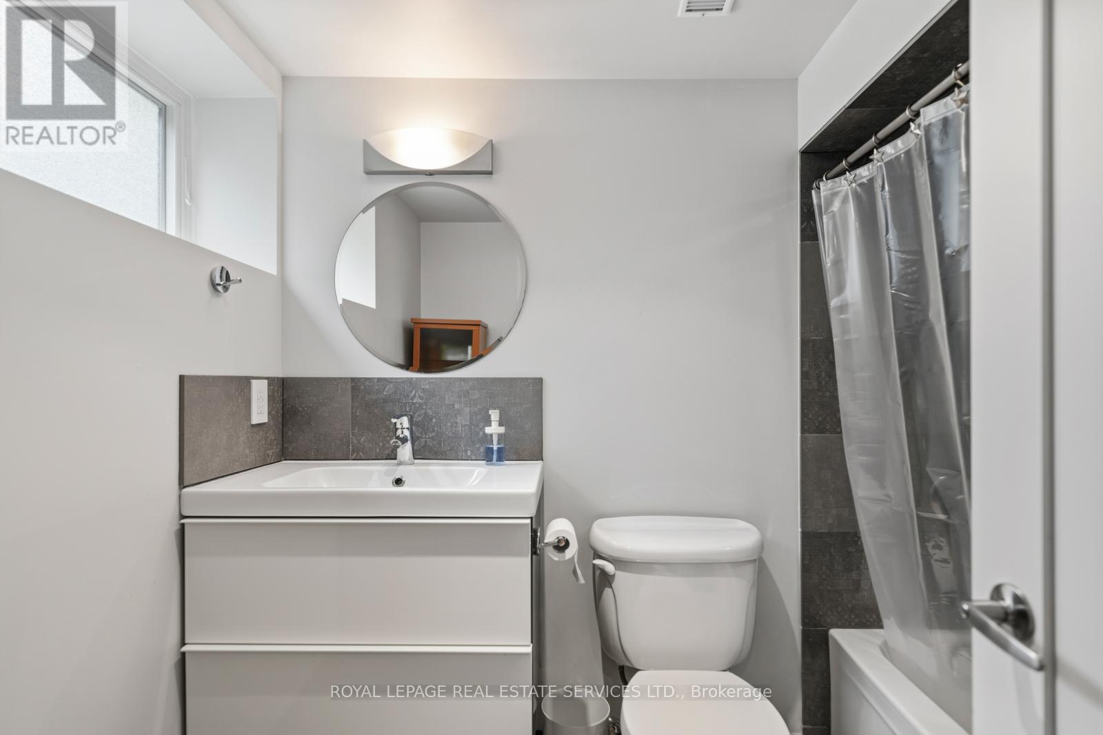 8 FIRWOOD CRESCENT - Image 31