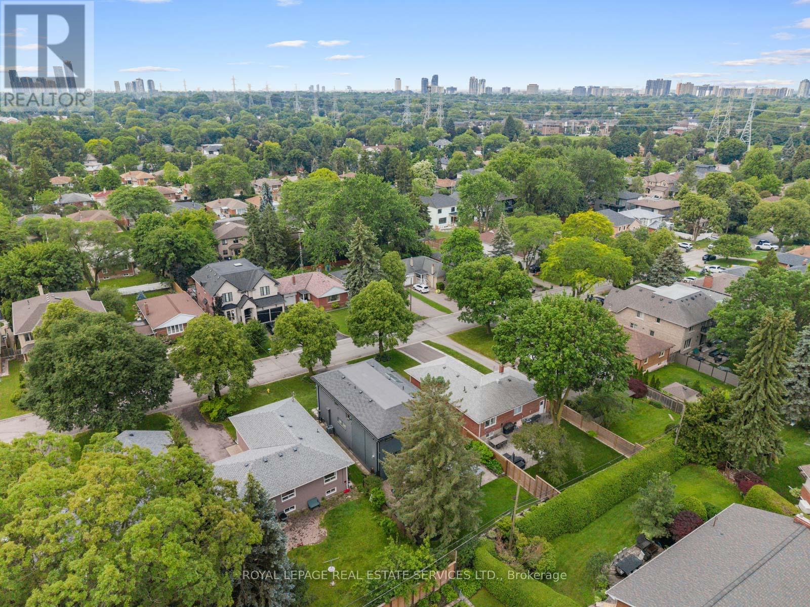 8 FIRWOOD CRESCENT - Image 44