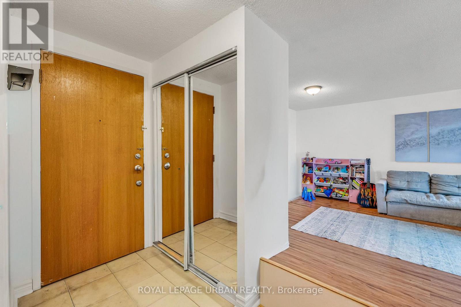 #1210 61 MARKBROOK LANE - Image 3