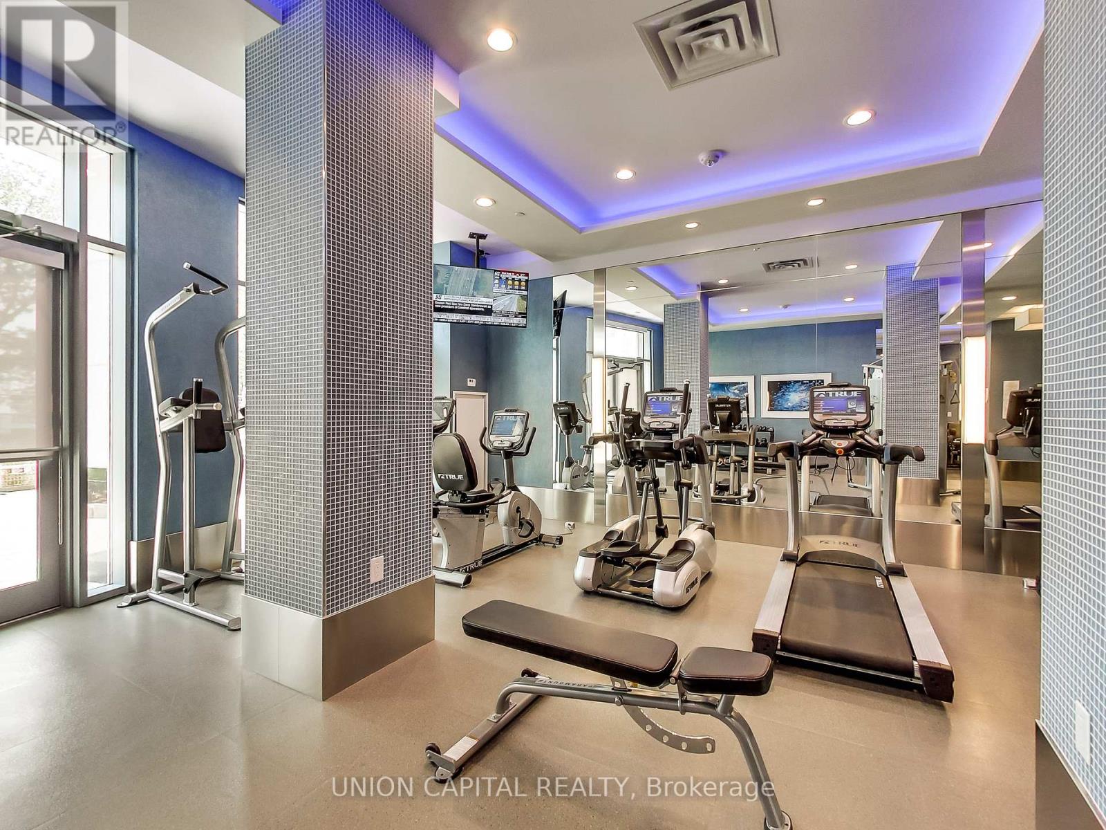 #525 3500 LAKESHORE ROAD W - 22