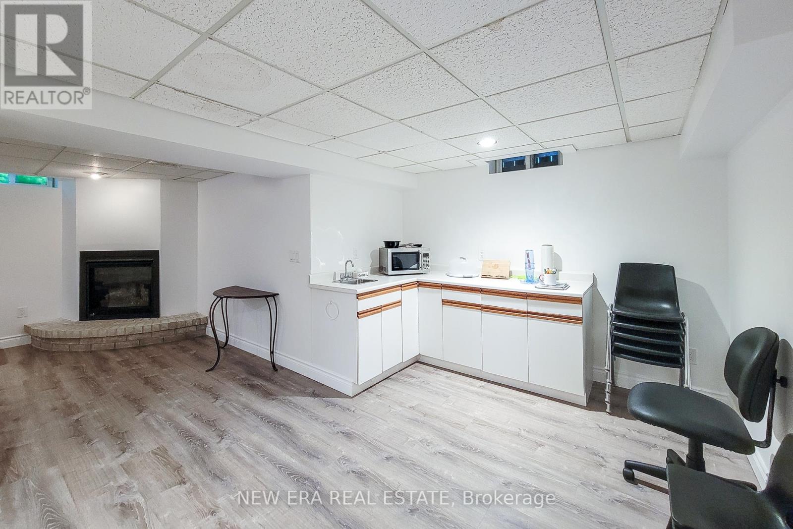 29 WOODSIDE SQUARE - Image 41