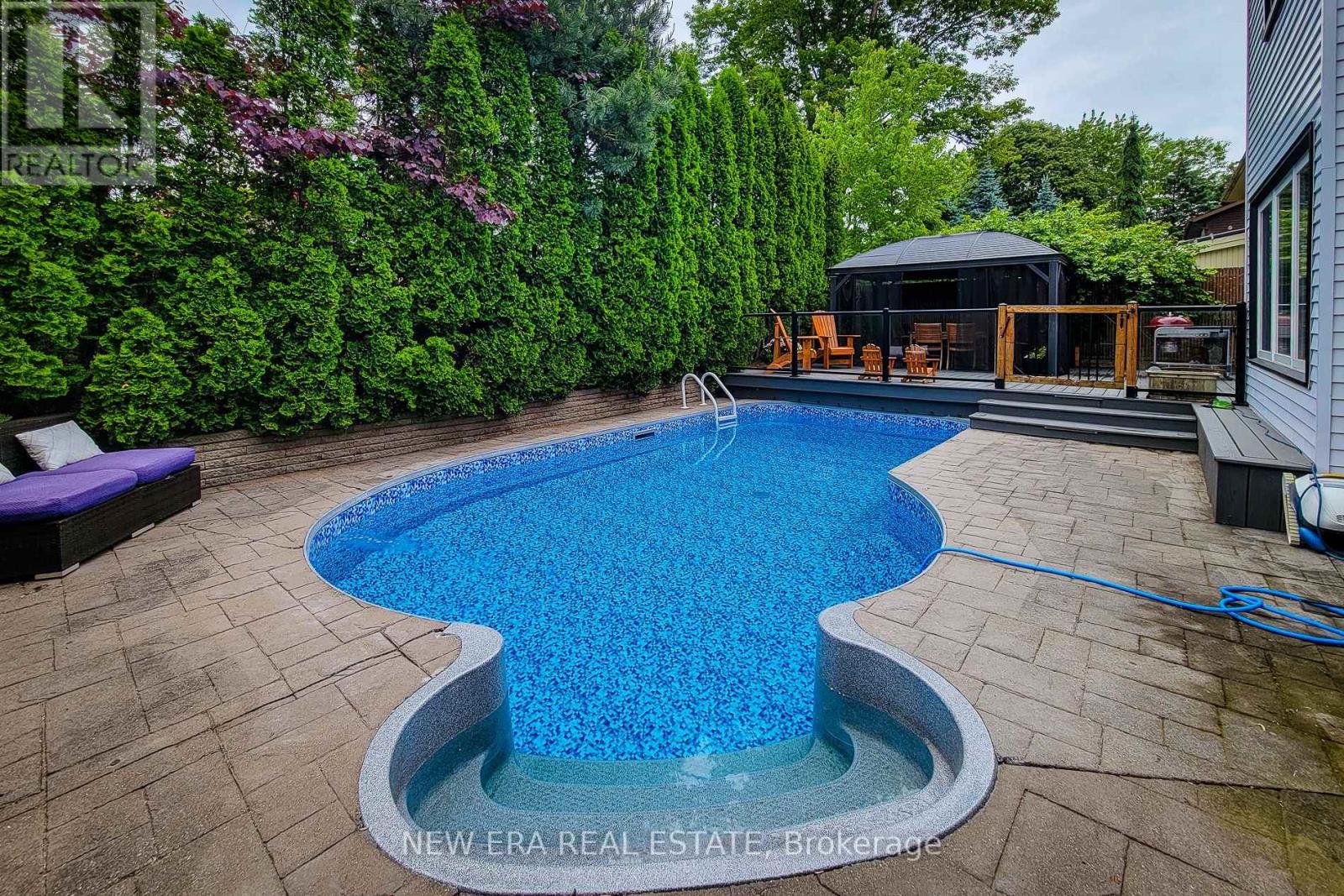 29 WOODSIDE SQUARE - Image 6