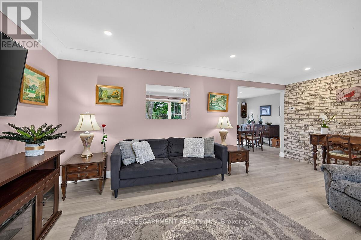 7344 DICKENSON ROAD E - 11