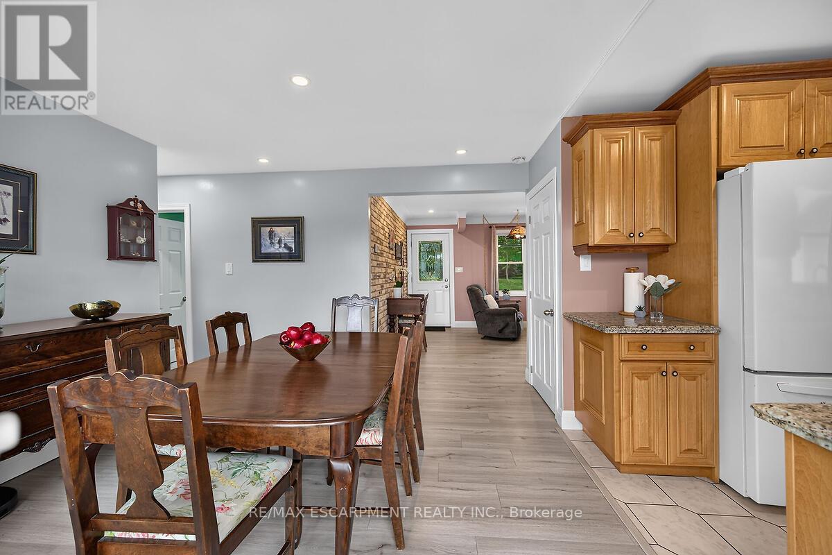 7344 DICKENSON ROAD E - 14