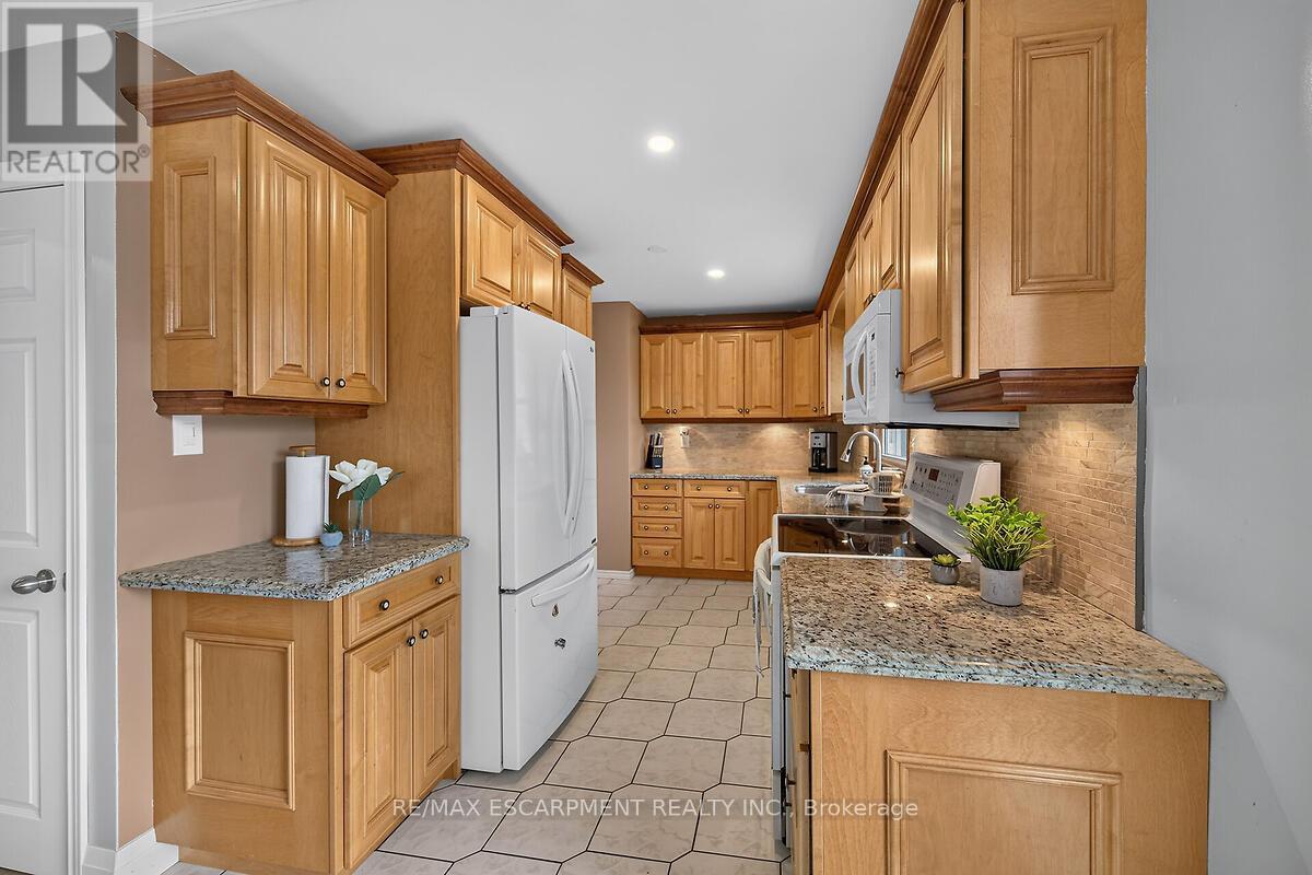 7344 DICKENSON ROAD E - 15