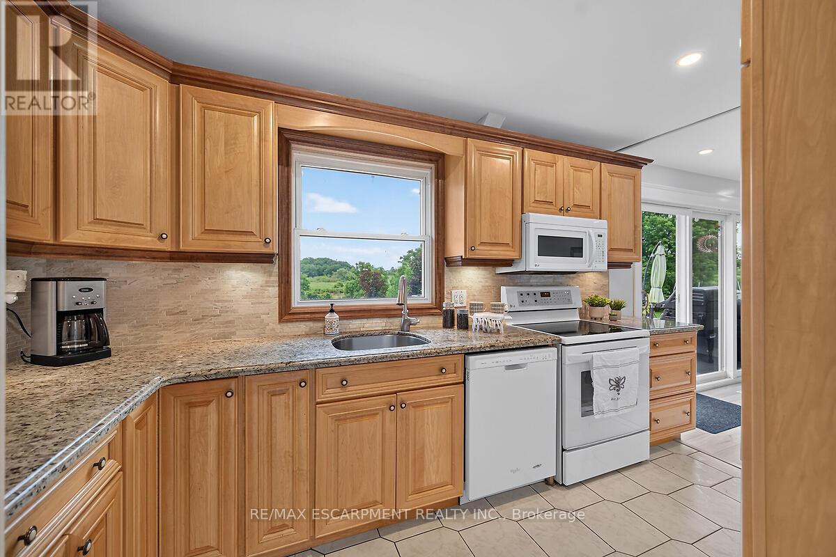 7344 DICKENSON ROAD E - 17
