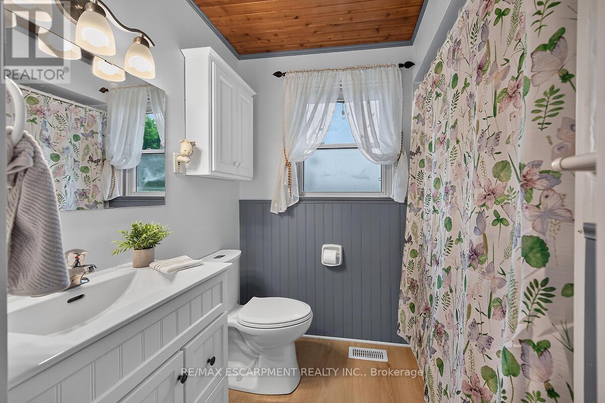 7344 DICKENSON ROAD E - 24