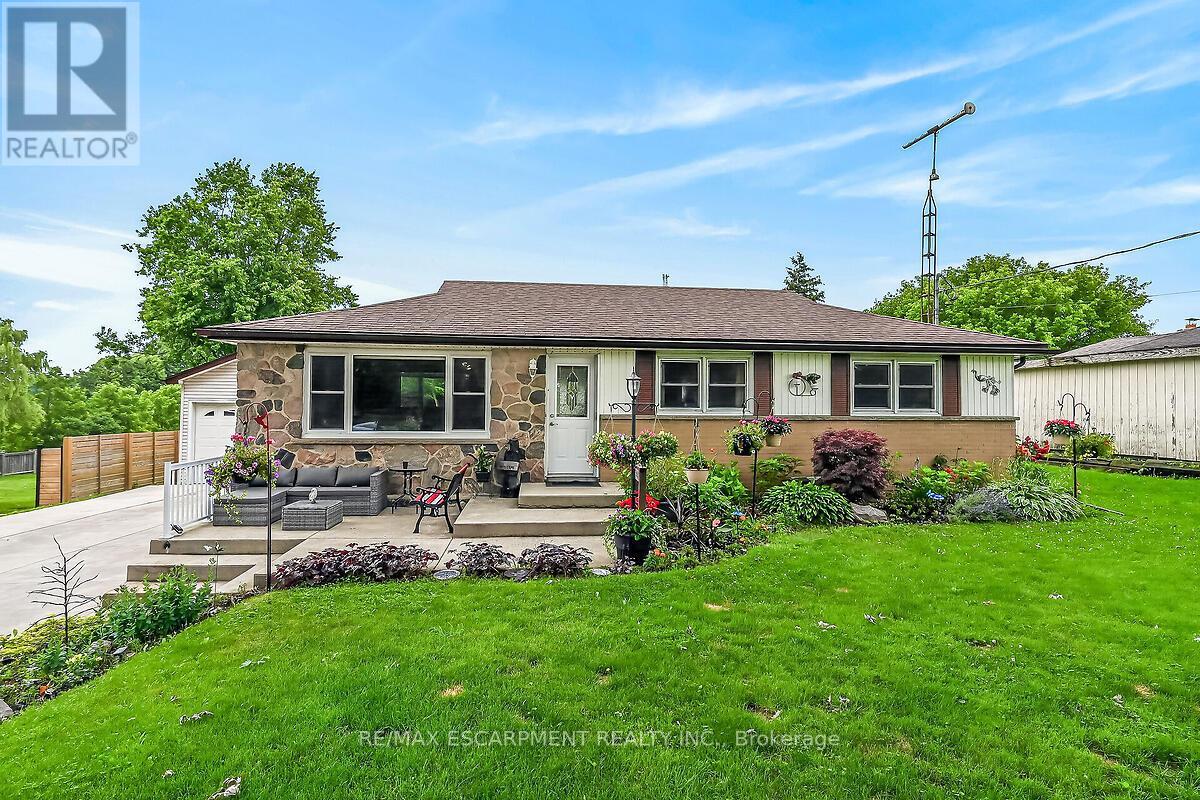 7344 DICKENSON ROAD E - 30