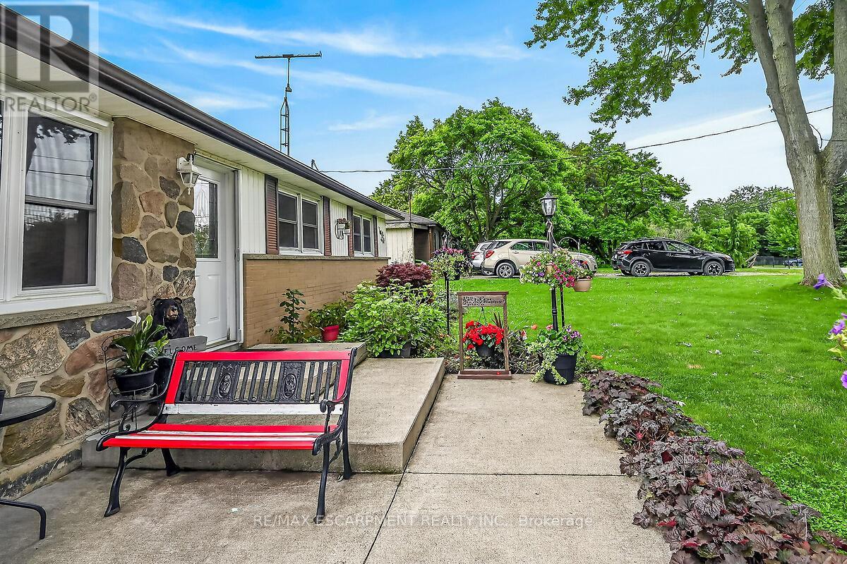 7344 DICKENSON ROAD E - 31