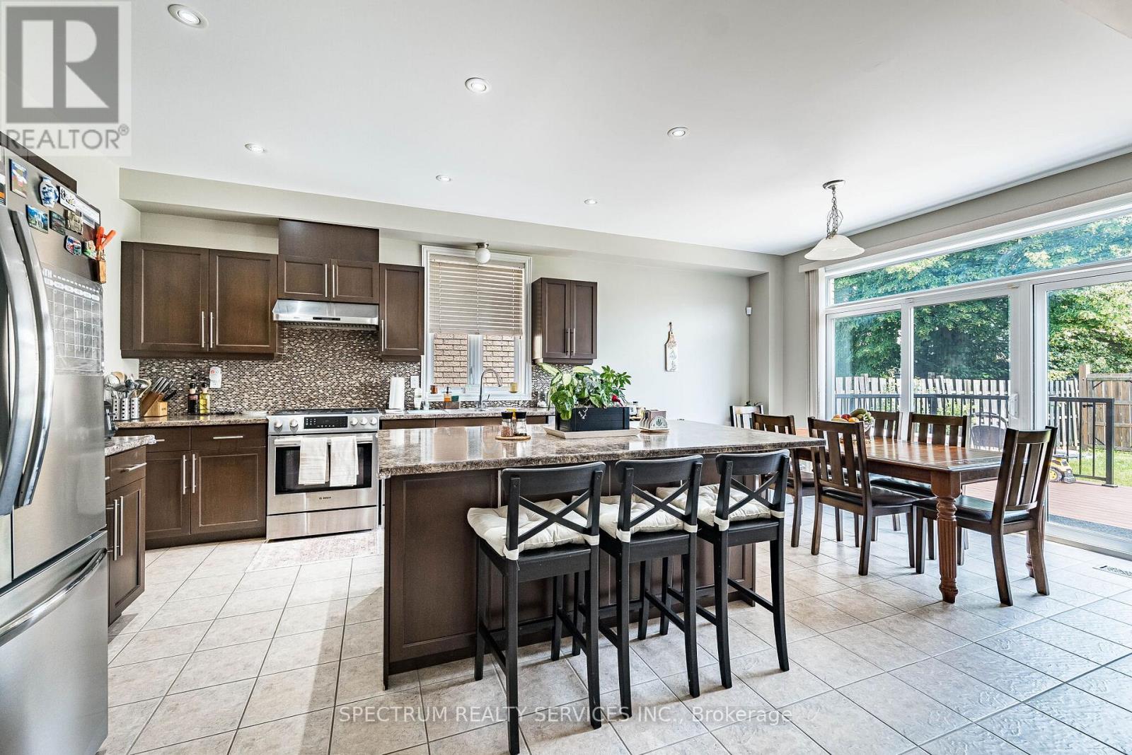 1529 UPPER SHERMAN AVENUE - 16