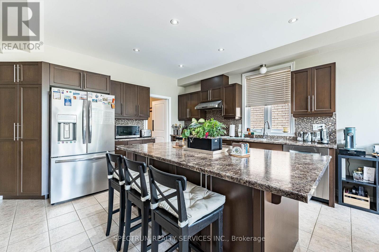 1529 UPPER SHERMAN AVENUE - 17
