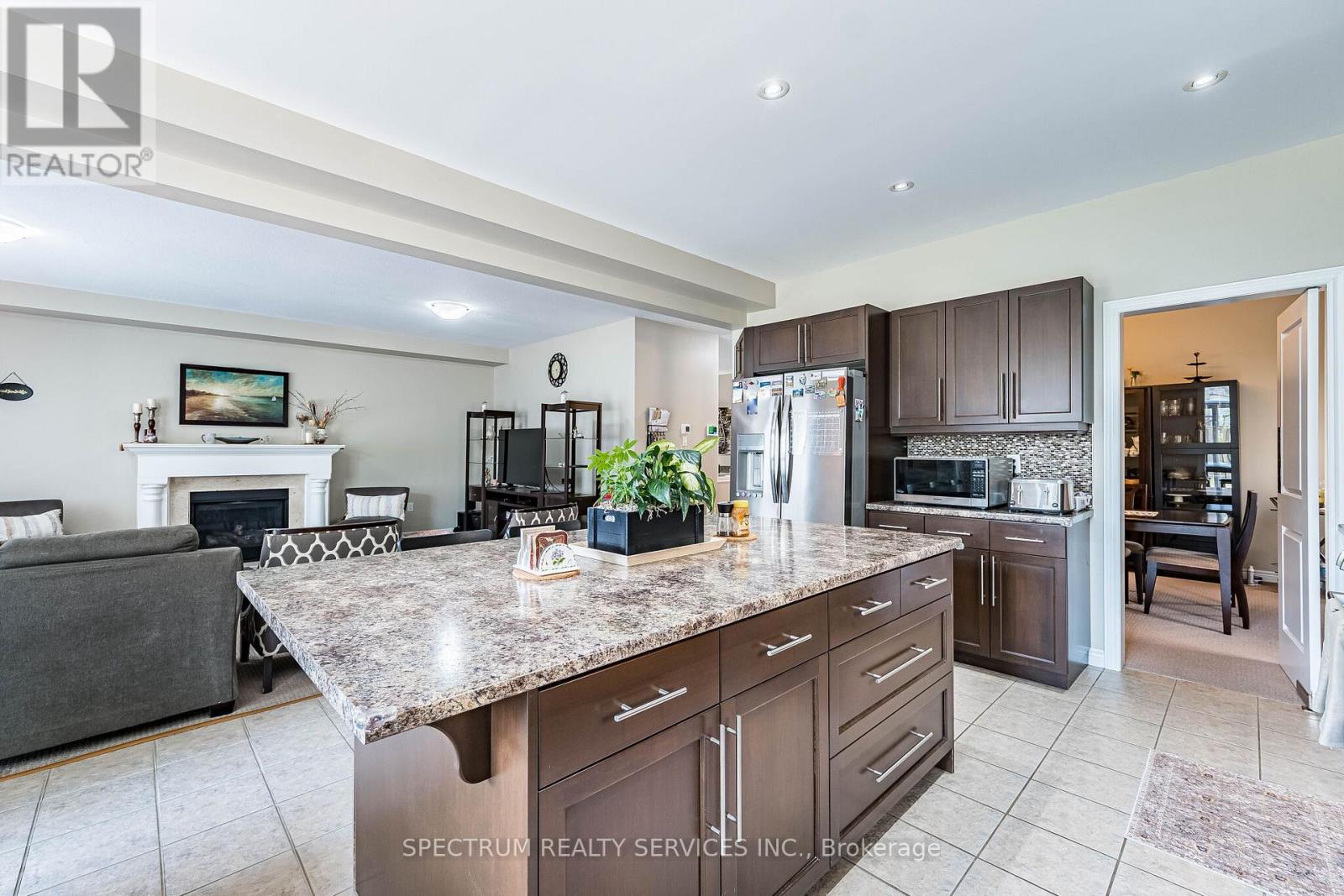 1529 UPPER SHERMAN AVENUE - 18