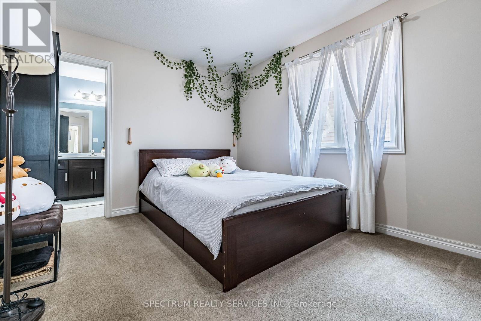 1529 UPPER SHERMAN AVENUE - 25