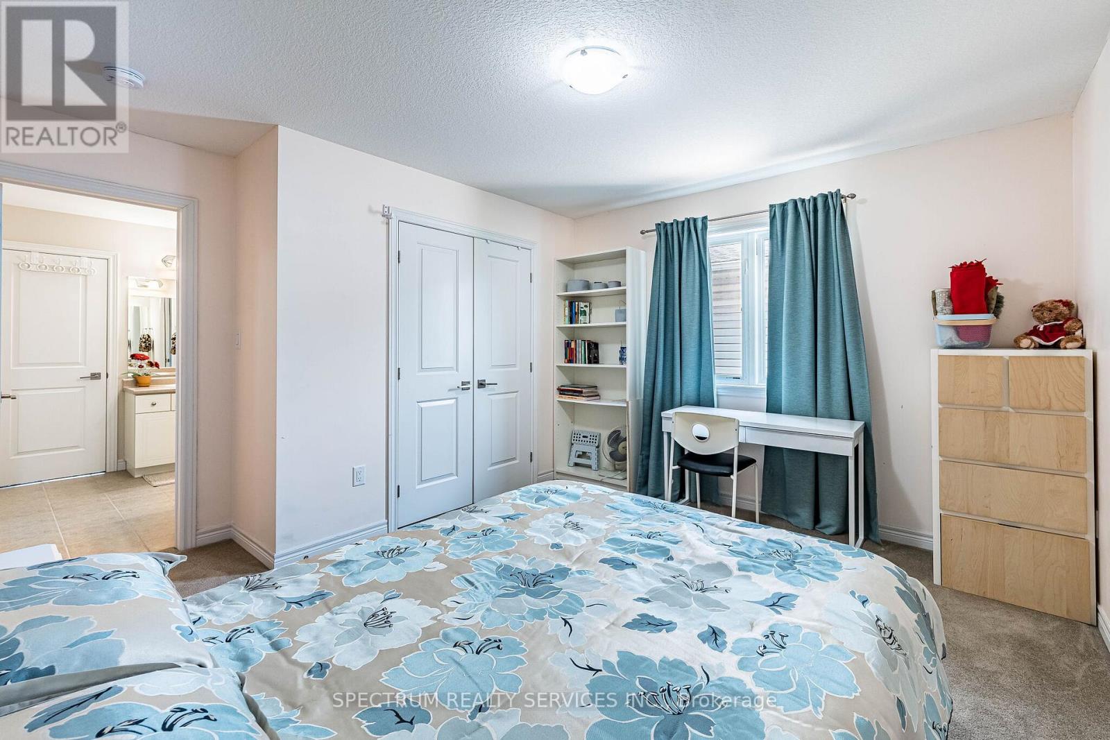 1529 UPPER SHERMAN AVENUE - 27